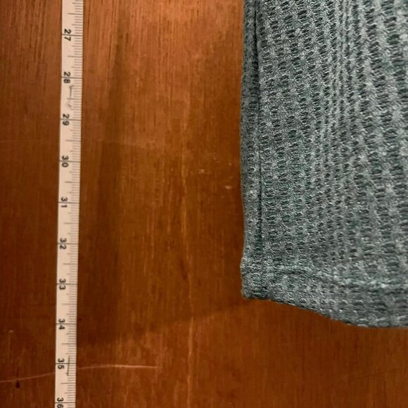 Size 5(5X)(28) - Torrid - NWT - Green/Blue Long Sleeve Waffle Texture Thermal To - Picture 6 of 6